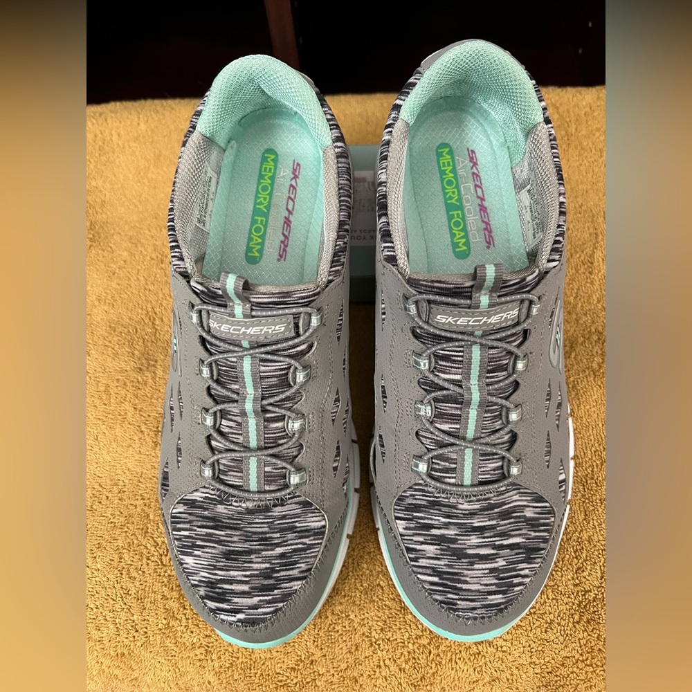 Skechers Women's Gray and Mint Green Sneakers Dual-Lite 11M-EU41